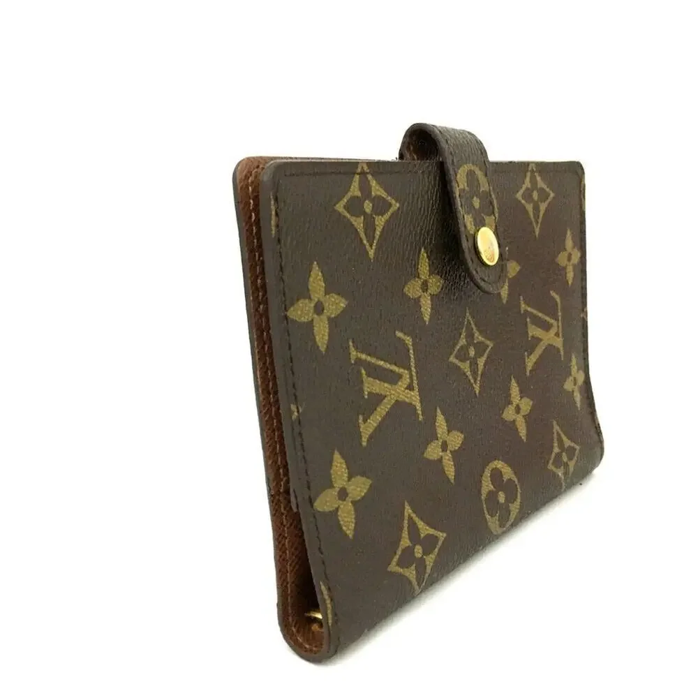 Louis Vuitton this compact